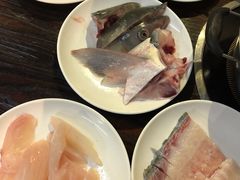 手打鱼丸-正能量脆肉鲩火锅