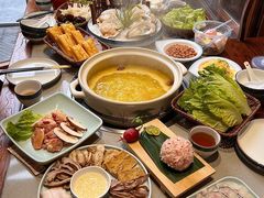-四点金粥底火锅(沂州里店)