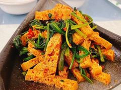 -马尔龙新疆饭店·清真(瑞景店)