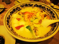 极品鱼头皇-山外山菜馆(玉泉路店)