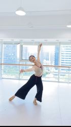 -深舞形体民族舞蹈工作室