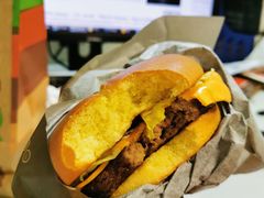 经典安格斯厚牛堡（原味/天椒）-汉堡王(嘉定宝龙城市广场)