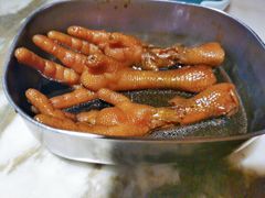 弄堂里的卤鸡爪-弄堂里(西溪龙湖天街店)