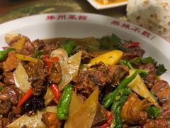 -鲁南仔·滕州炒鸡(经三路店)