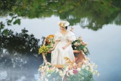 -雪中彩影婚纱摄影·微光艺术中心