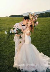 -雪中彩影婚纱摄影·微光艺术中心