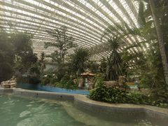 -龙脉温泉室内游泳馆