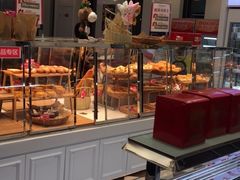 面包甜点陈列柜-味多美(江桥万达店)
