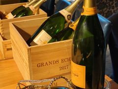 -AZUR聚(香格里拉饭店)