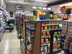 -全家便利店(杭州龙翔桥地铁站店)