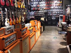 -柏斯音乐艺术中心·钢琴·吉他(世纪金源店)