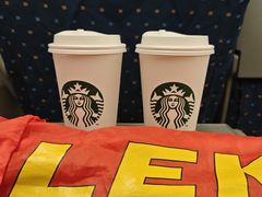 -星巴克(上海虹桥站2A检票口)