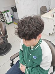 点击看大图 -尤司男士国潮理发馆