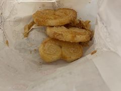 小蝴蝶酥-上海哈尔滨食品厂(淮海中路店)