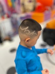 -Oh my head儿童理发(绿地·新田360店)