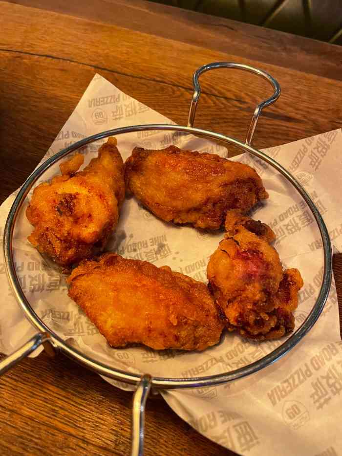 速度披萨(环球都会广场店)-"第二次来了,第一次来的时候点了魔鬼披萨