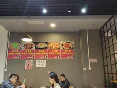 大堂-范贤光鸡公煲(平乐园总店)