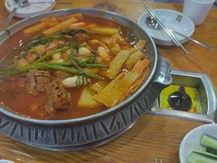 -喇喇排骨火锅·传统韩式脊骨汤(望京西园总店)