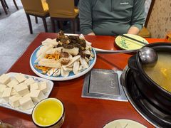 -菌之家·专业纯野生菌火锅·特色炒菌