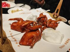 -鸽子侯·家宴·平价海鲜(市图书馆店)