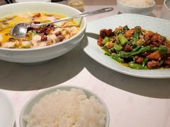 -荷花亭·湖北融合菜(中商广场店)