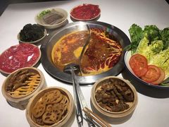 -卤校长重庆火锅(国兴店)