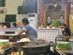-钢管厂五区小郡肝串串香(奥克斯广场锦城万达店)