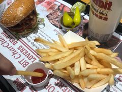 -The Habit Burger Grill 哈比特汉堡(爱琴海店)