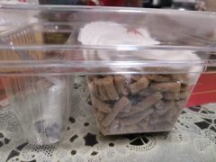 -红宝石·鲜奶小方·海派西点房(南丹店)