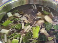 -黑竹沟新场牛肉火锅