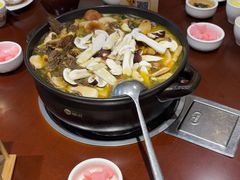 -菌之家·专业纯野生菌火锅·特色炒菌