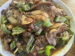 青椒炒回锅肉-人和水上飘(第一家店)
