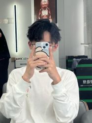 -藤野造型烫染·漂发