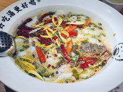 -江渔儿酸菜鱼(映月湖环宇城店)