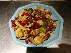 -街角等你.大连海鲜烧烤.经典铁板海鲜串(西安路店)