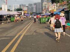 -霞涌市场海鲜摆卖区