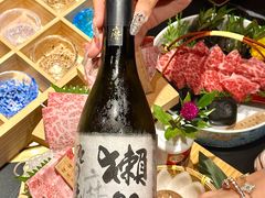-山川小町·极番烧肉(新地假日广场店)