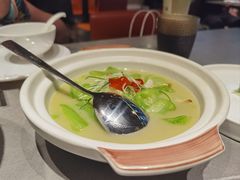鲍鱼爱上丝瓜-佬太公海鸭·海鲜大排档(上海总店)