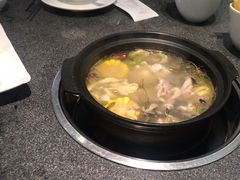 -野迹·石橄榄鸡·烧烤(新洲店)