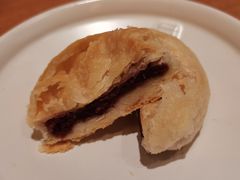 玫瑰鲜花饼-云海肴·汽锅鸡·云南代表菜(东坝金隅店)