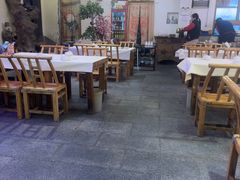 -霄汉牛三鲜湖北砂锅菜(万松园2店)