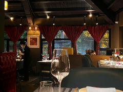 -弦月窗LUNETTE BY AMANDA(复兴路店)