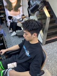 -藤野造型专业烫染接发