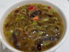 凉拌海蜇-品味居·首店·大连鲜活海鲜大连菜(东港店)
