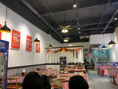 大堂-小鳌陪你小排档·四季小龙虾·田鸡·宵夜(中央第五街店)
