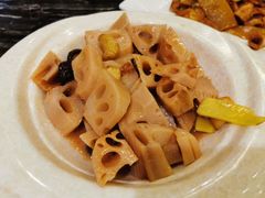 腐乳炒莲藕-美极鲜食坊(宝安南路店)