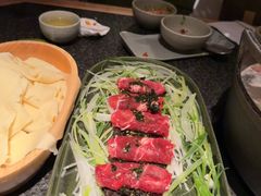 -三出山火锅(南京万象天地店)