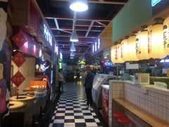 -澳门街美食城(世界城光谷步行街店)