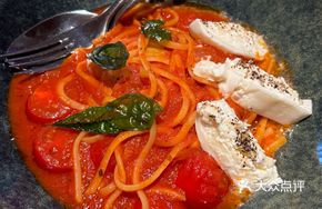 Vito's Classic Tomato Pasta