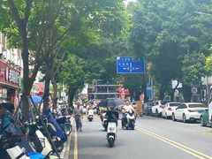 -山河屯铁锅炖·非遗铁锅炖(华强北店)